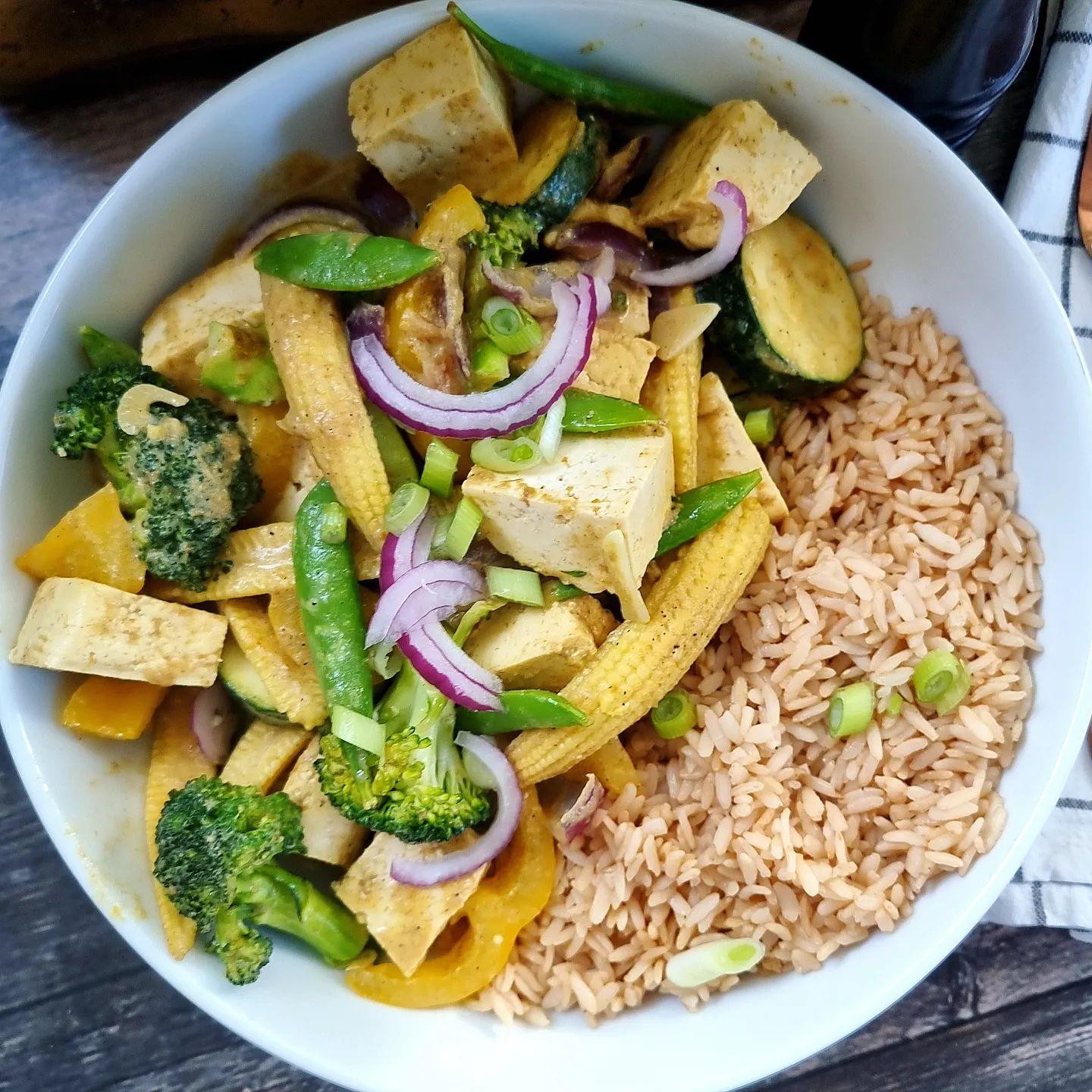 Tofu Thai Green Curry with Brown Rice
