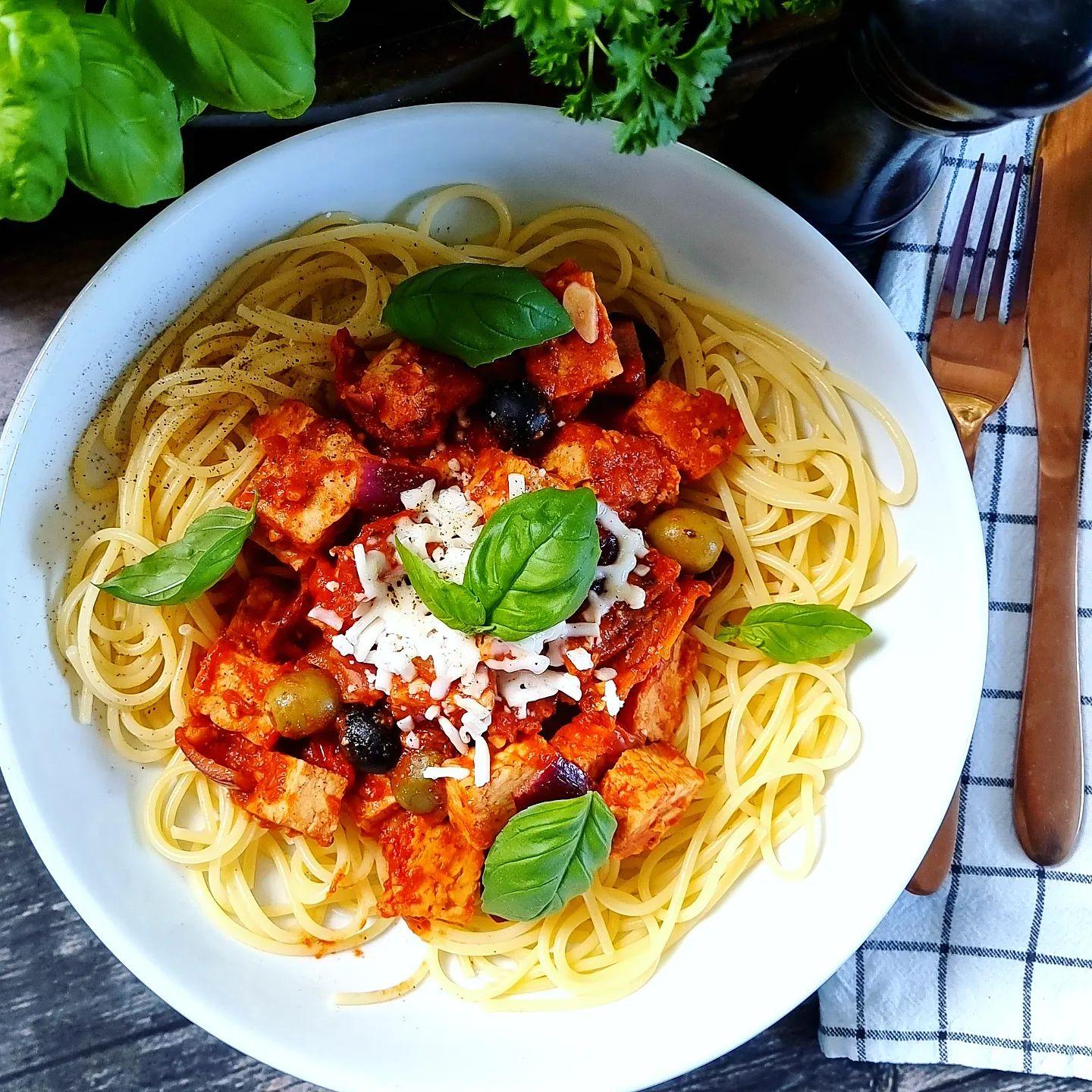 Tempeh and Tomato Spaghetti