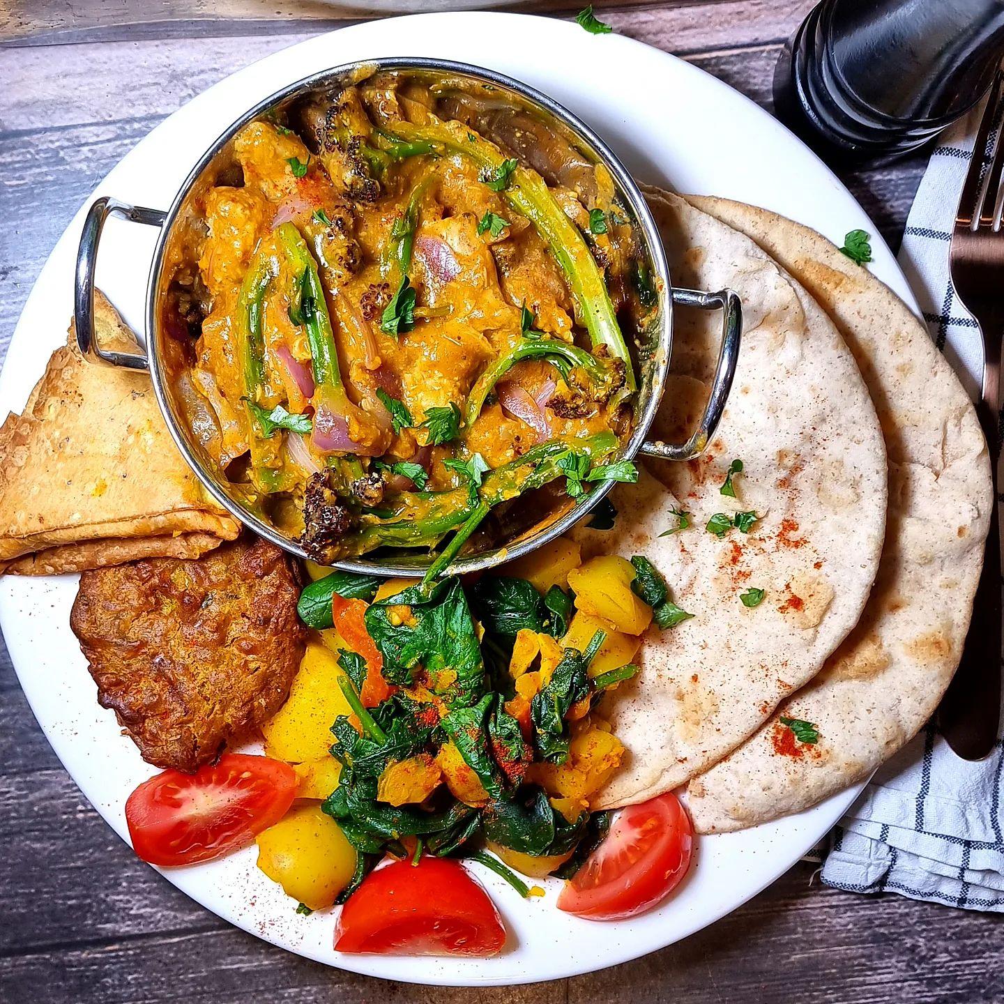 Vegan Chicken and Broccoli Korma Meal