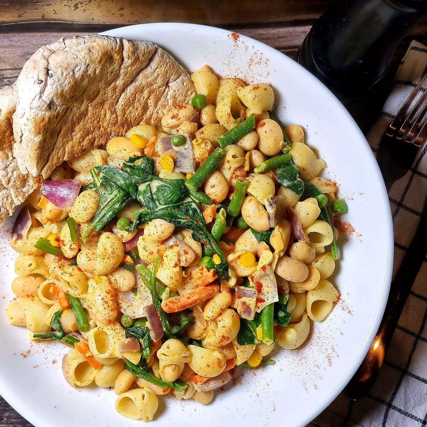Butter Bean Pasta in Creamy Garlic Sauce