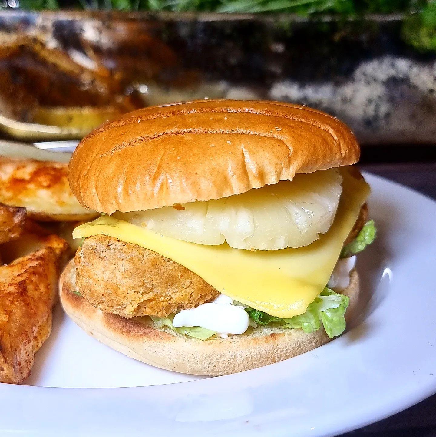 Vegan Hawaiian Fillet Cheese Burger