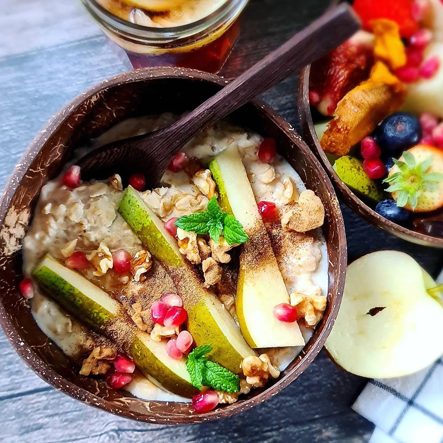 Pear and Walnut Porridge