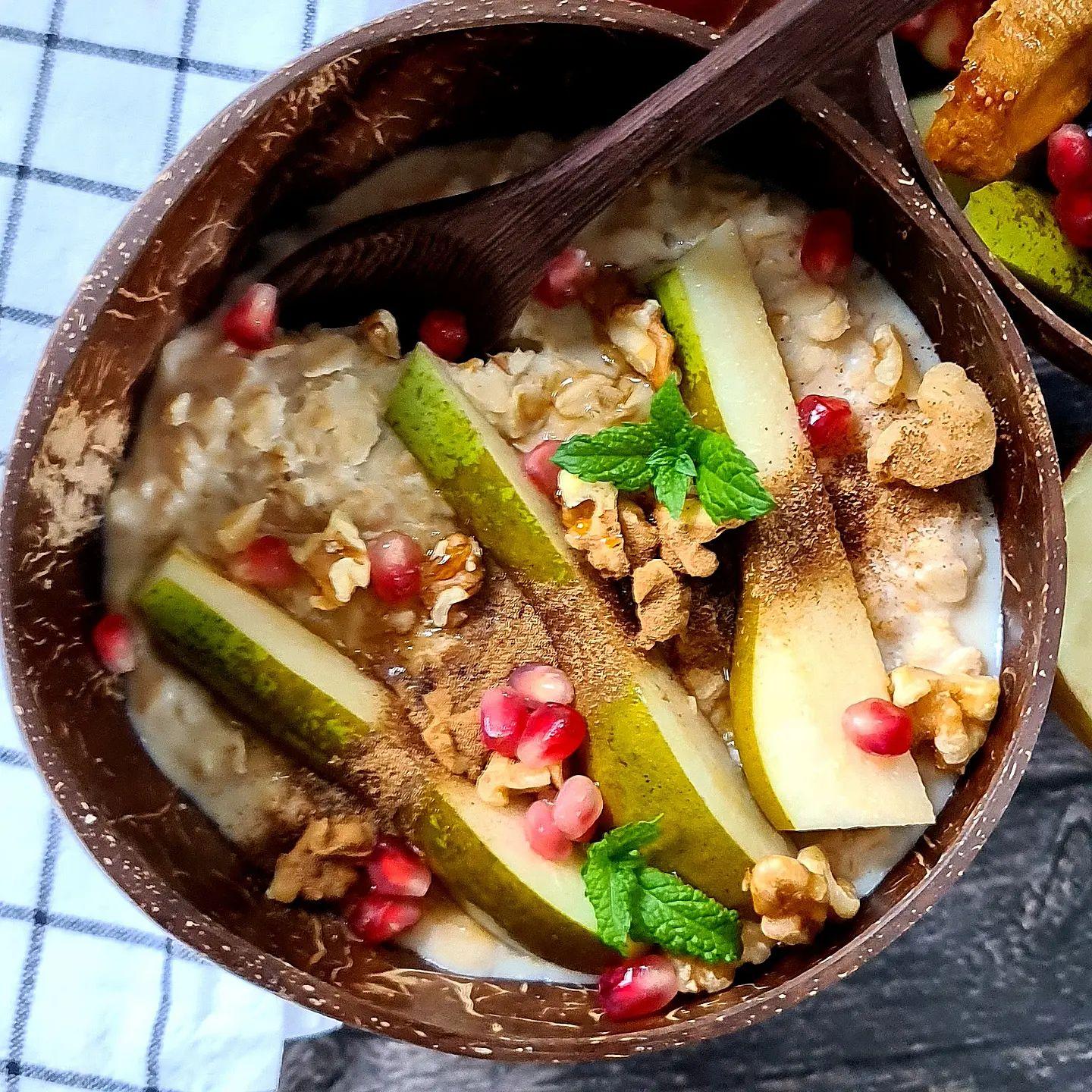 Pear and Walnut Porridge