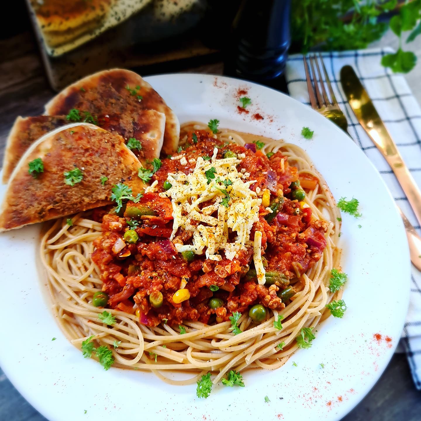 Vegan Spaghetti Bolognese with Focaccia