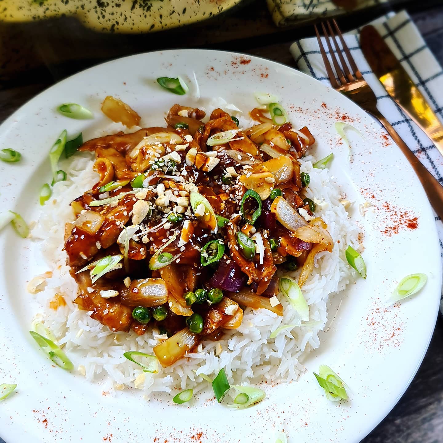 Vegan Teriyaki Cashew Chicken Stir-Fry
