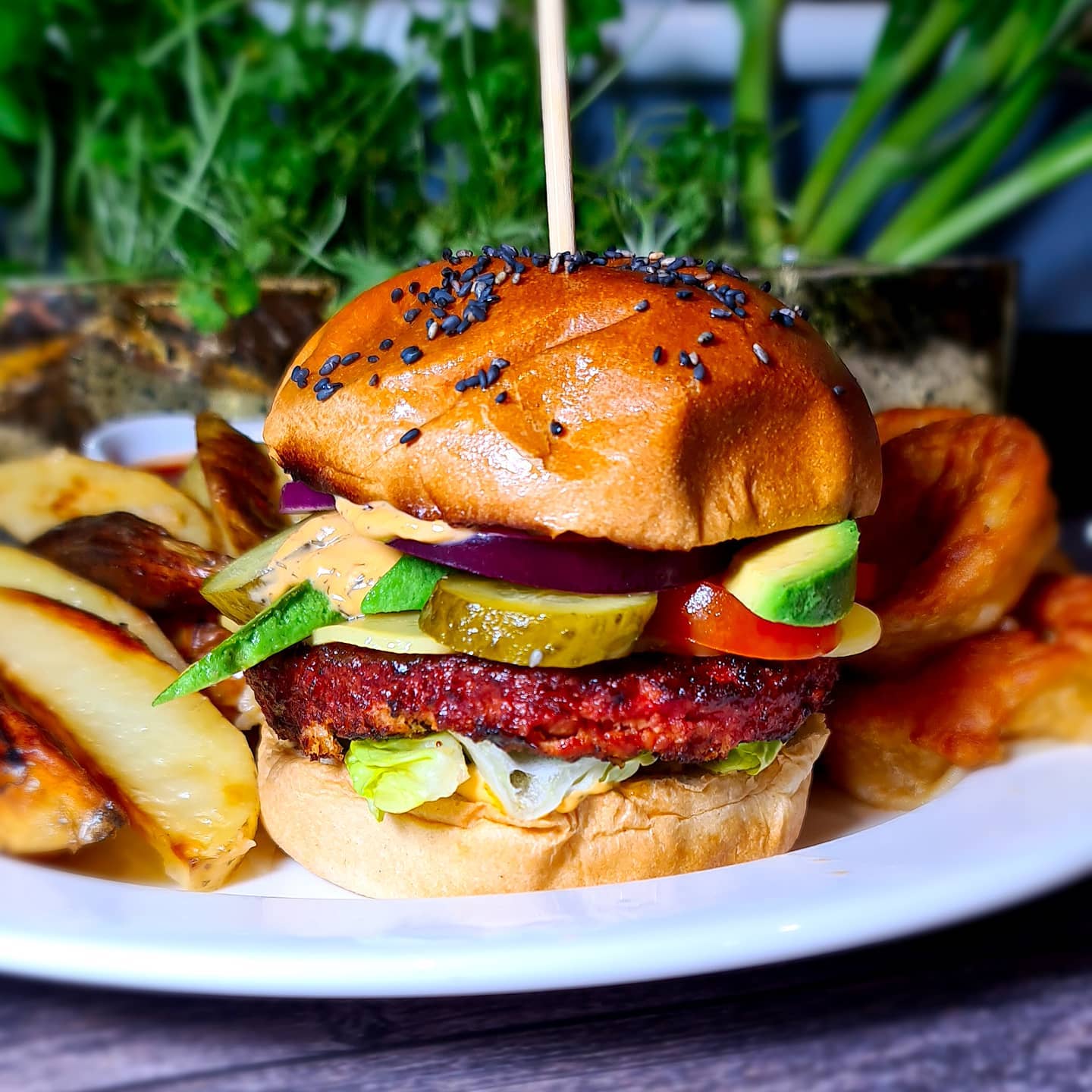 Vegan Oumph Burger with Baked Wedges