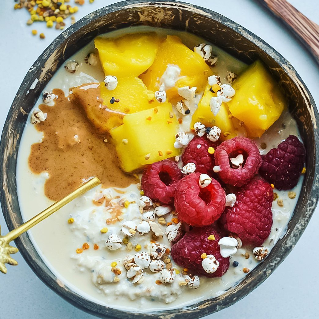 Mango Topped Overnight Oats Breakfast