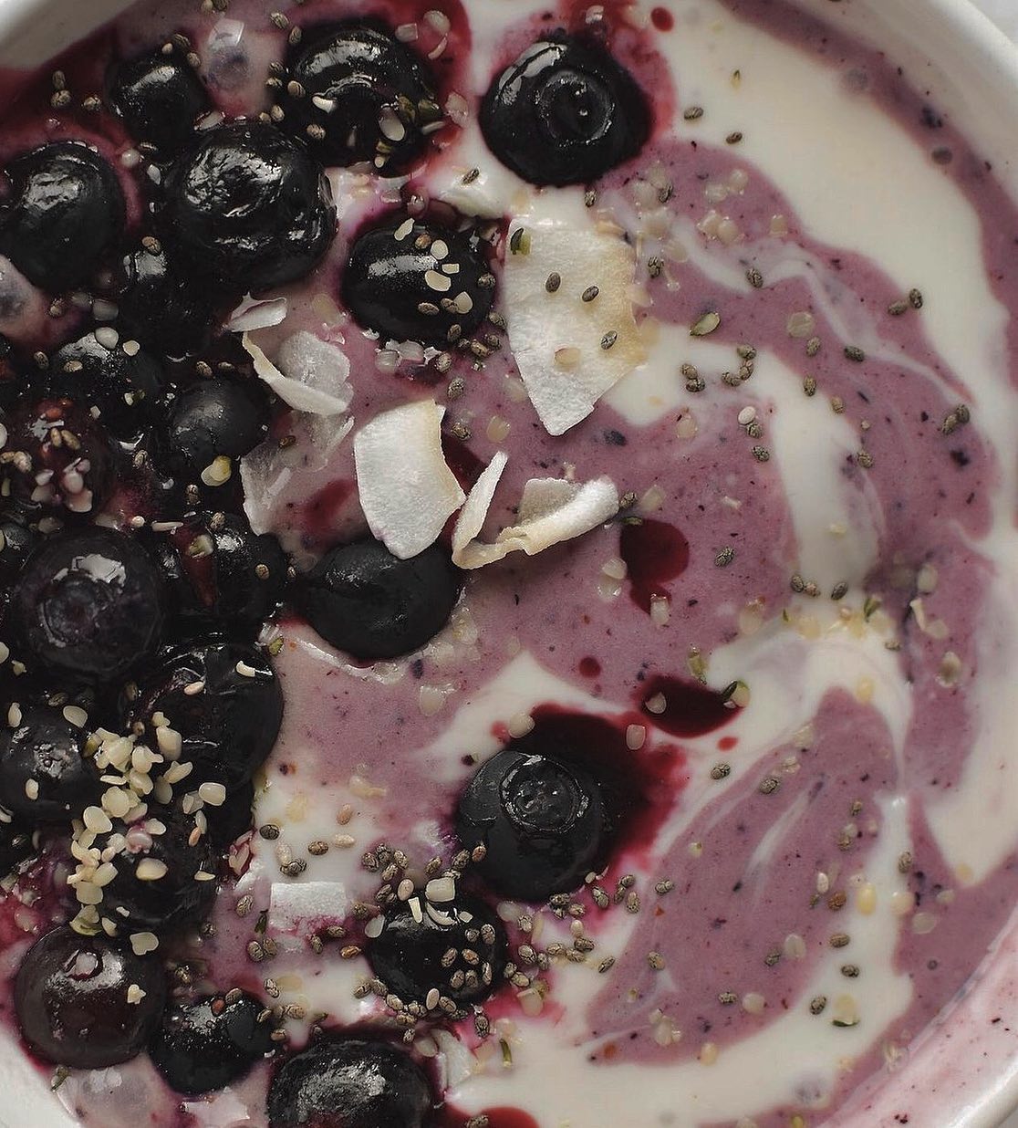 Blueberry Cinnamon Smoothie with Toppings