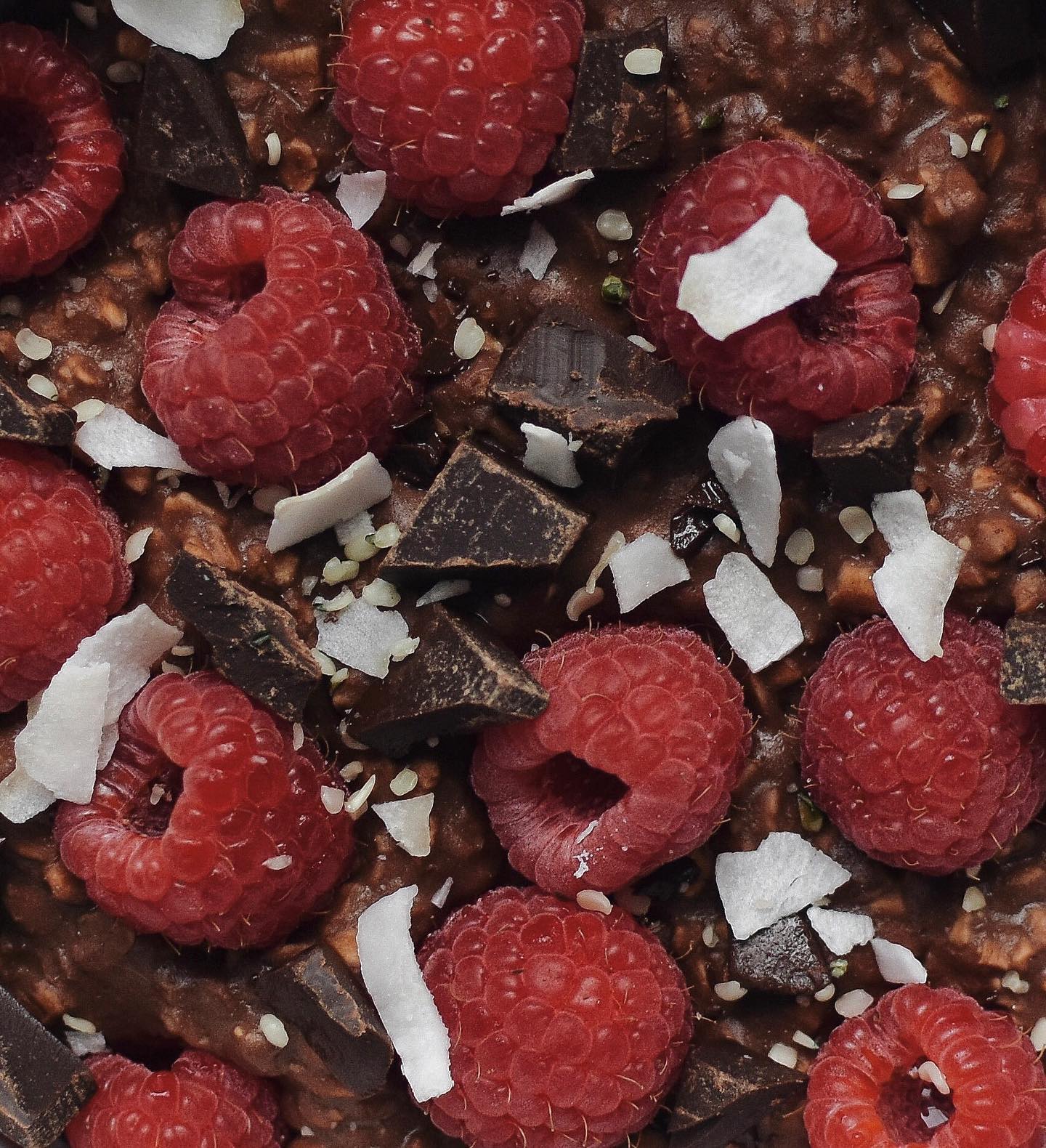 Chocolate Protein Oatmeal with Toppings