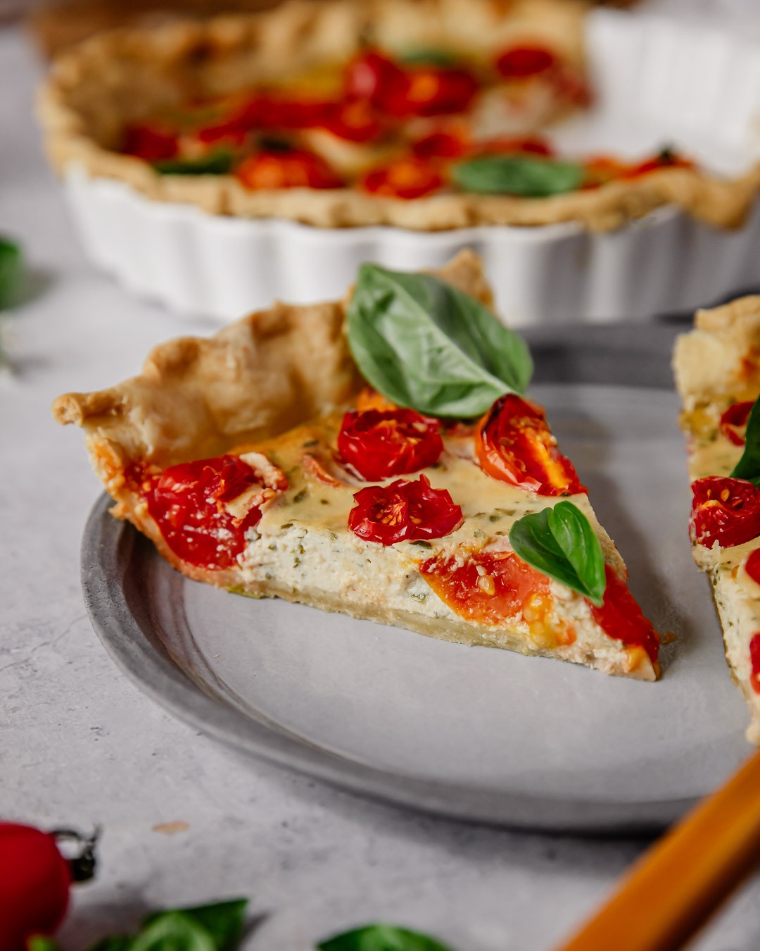 Easy Vegan Tomato Quiche