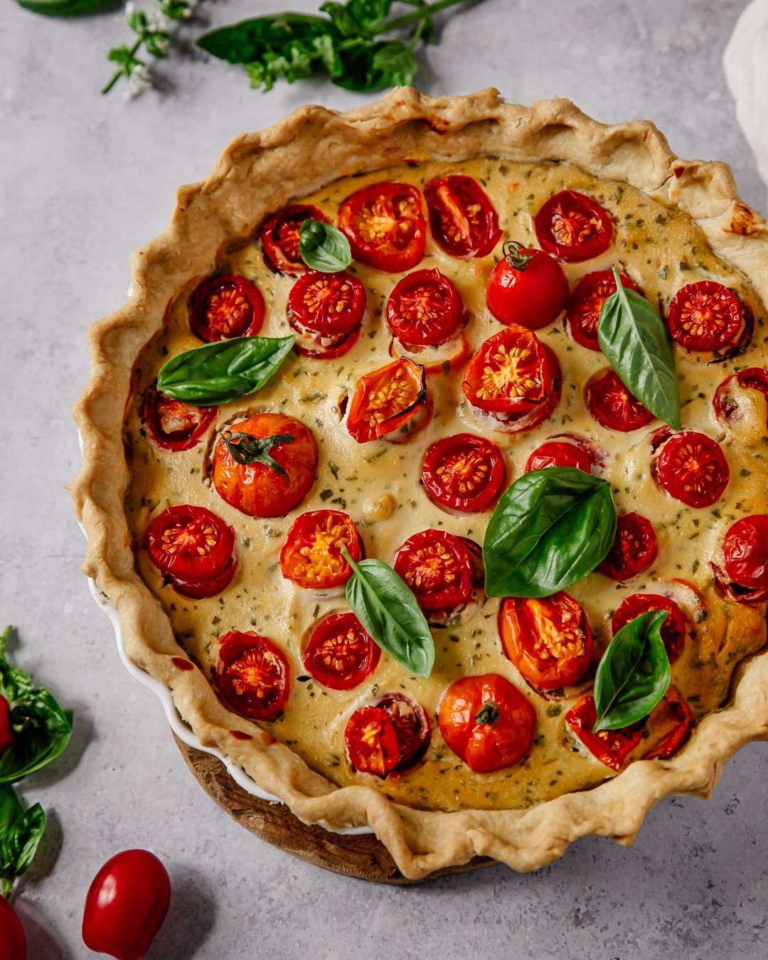 Easy Vegan Tomato Quiche