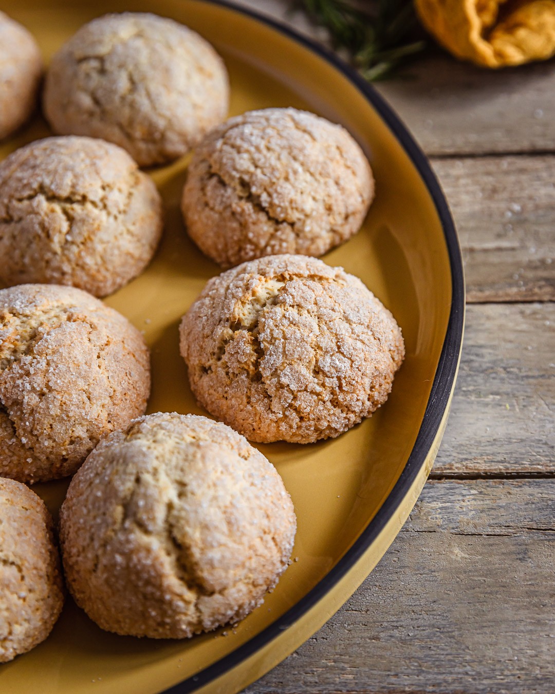 Italian-Style Tender Lemon Biscuits