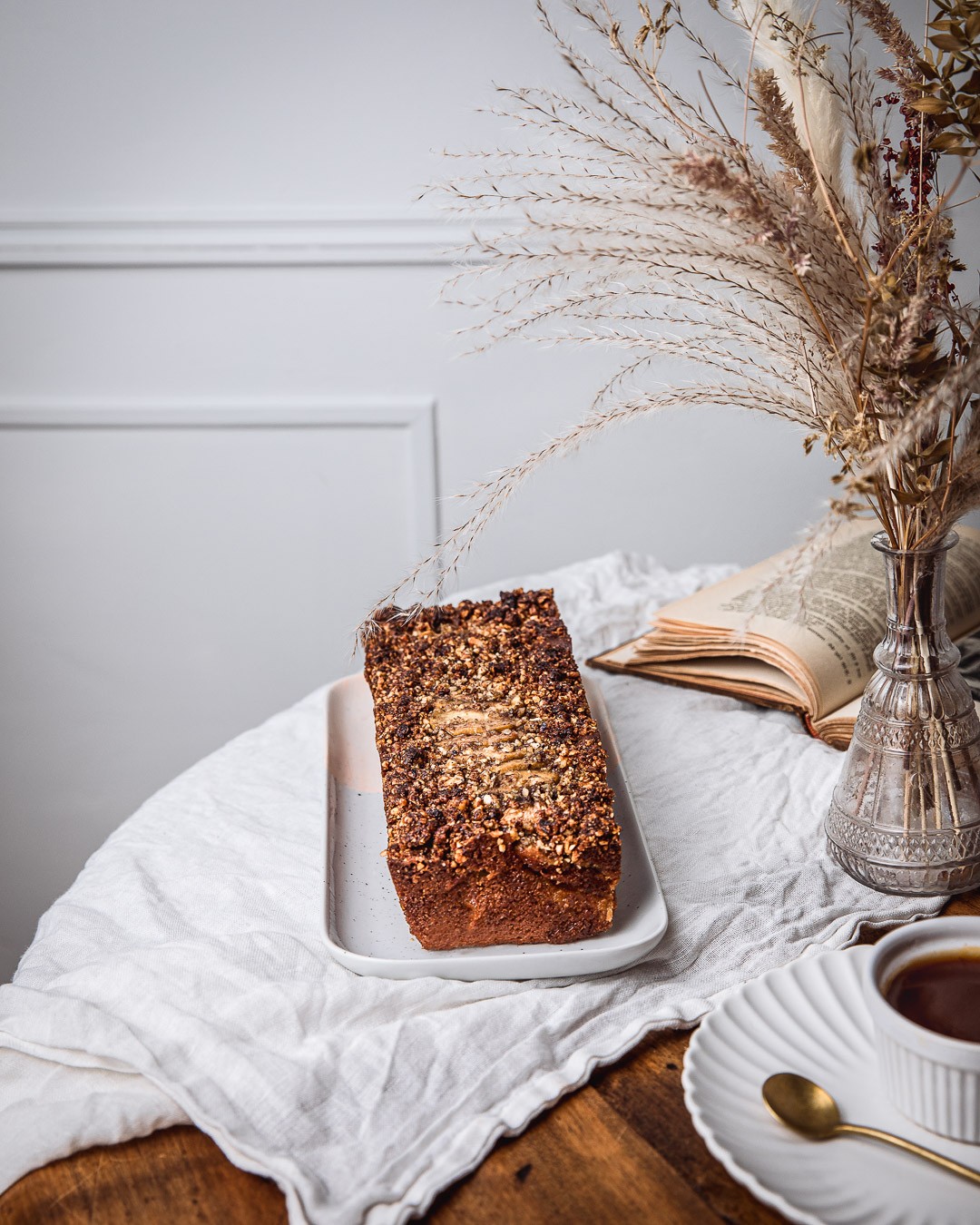 Vegan Apple Cake with Crumble Topping