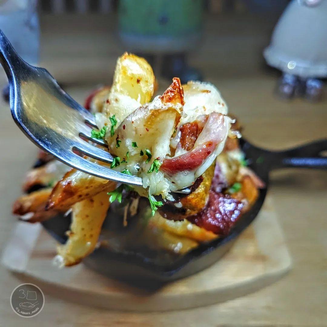 Cheesy Pigs in Blankets Loaded Fries