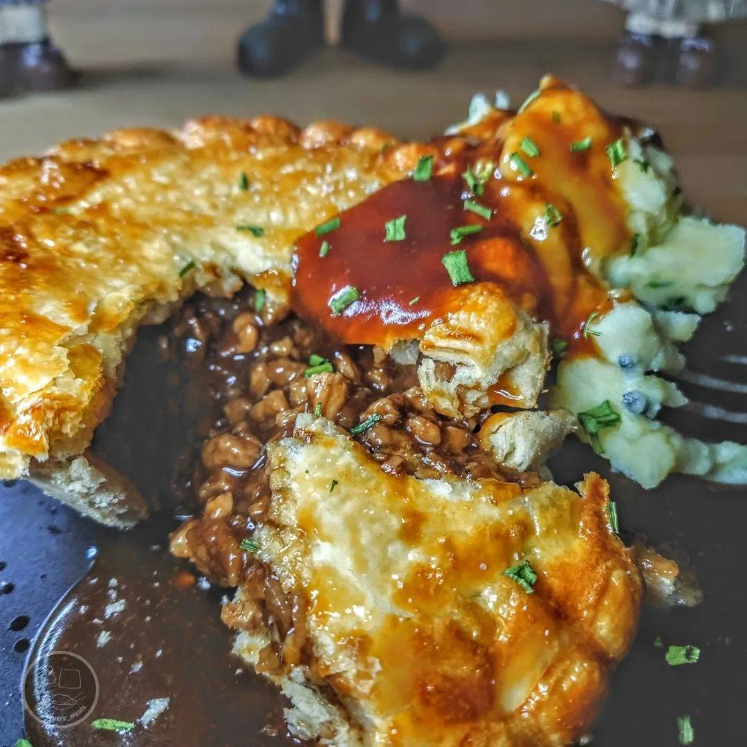 Mince and Onion Pie with Mash and Gravy