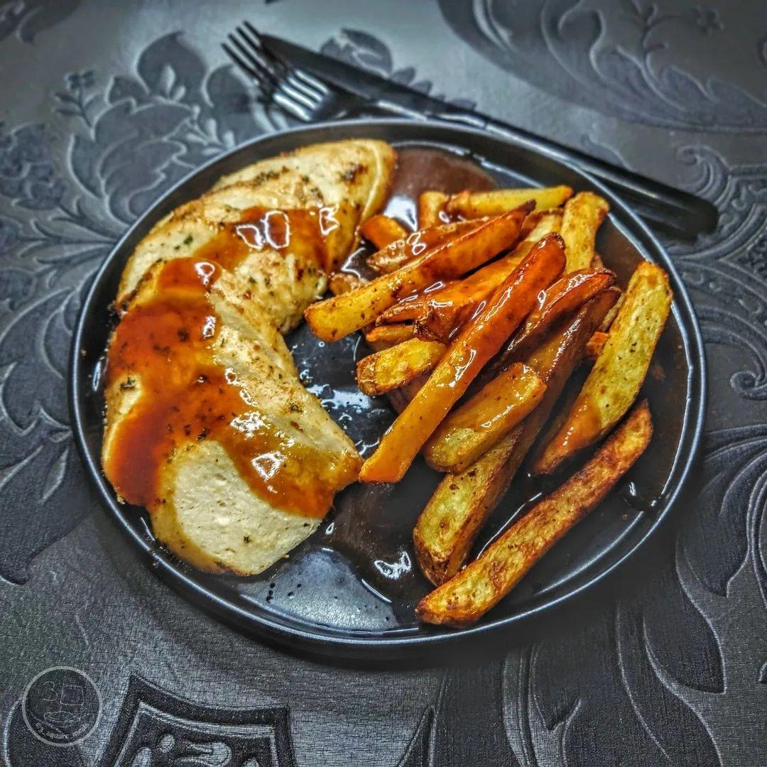 Vegetarian Chicken Chips and Gravy