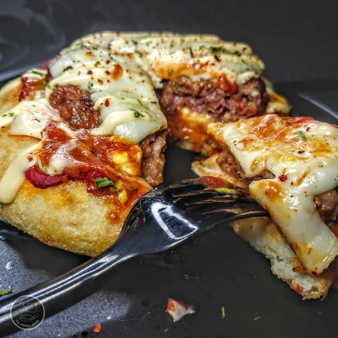 Cheeseburger Pizza on Garlic Bread