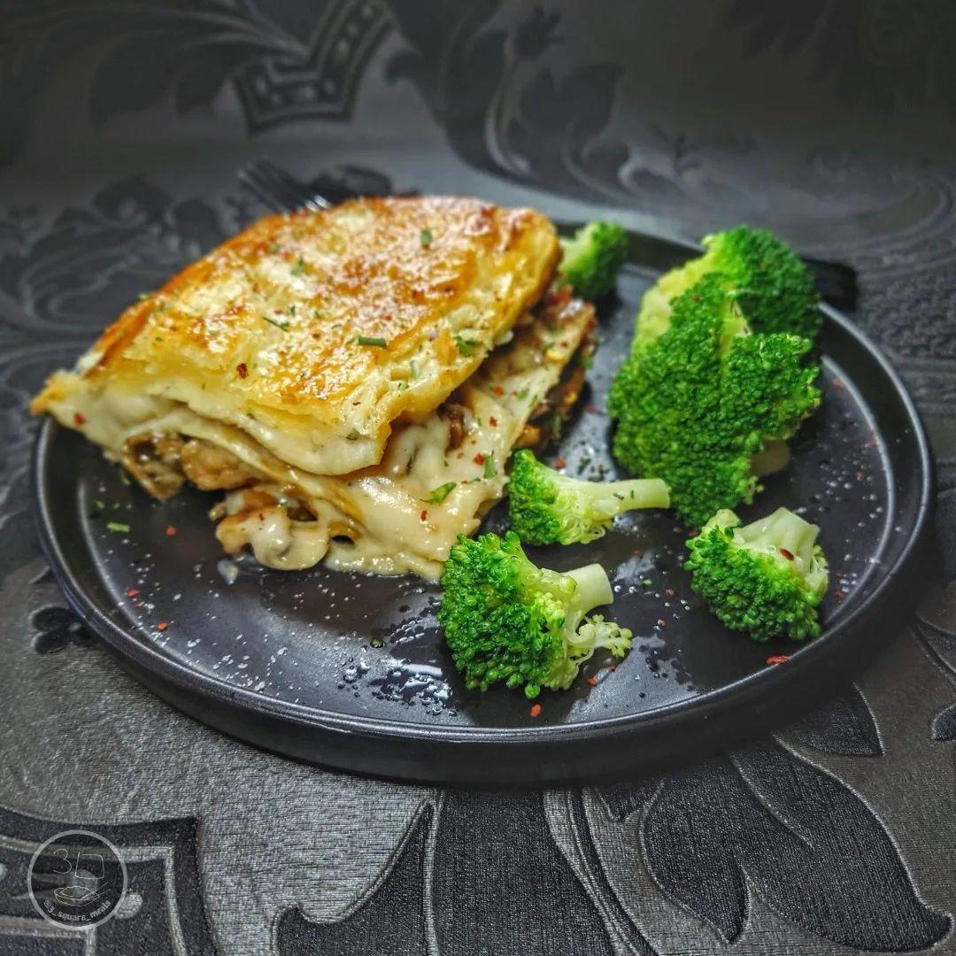 Chicken and Mushroom Pie Lasagne