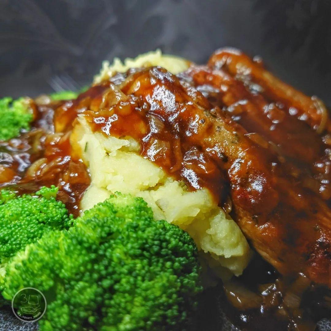 Vegetarian Sausages with Mash and Caramelised Onion Gravy