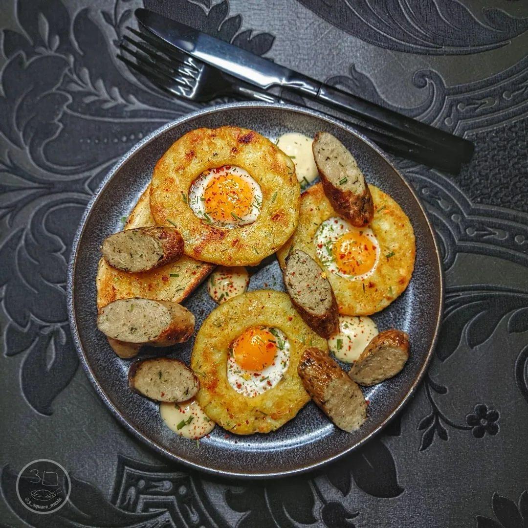 Stuffed Onion Ring Hash Brown Breakfast