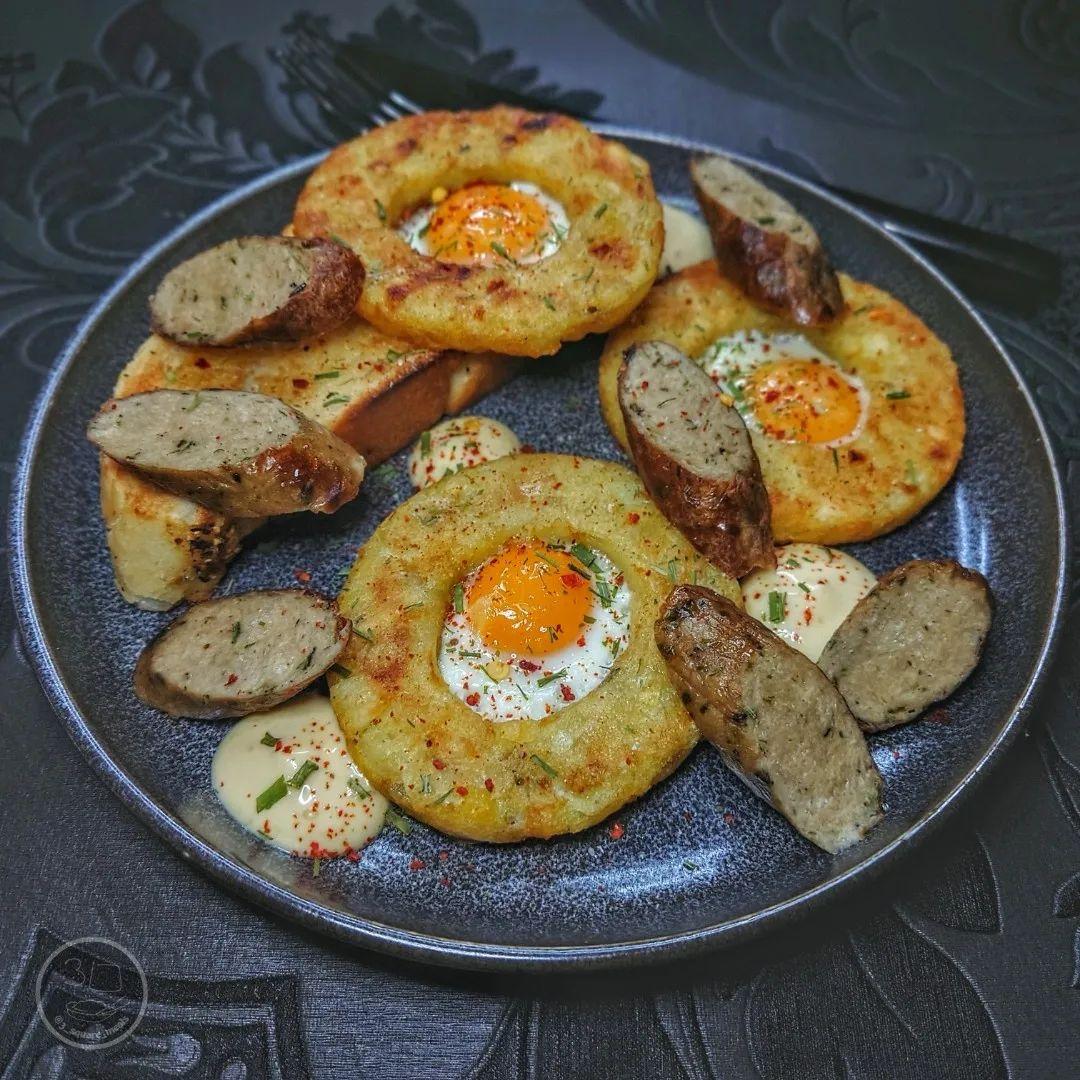 Stuffed Onion Ring Hash Brown Breakfast