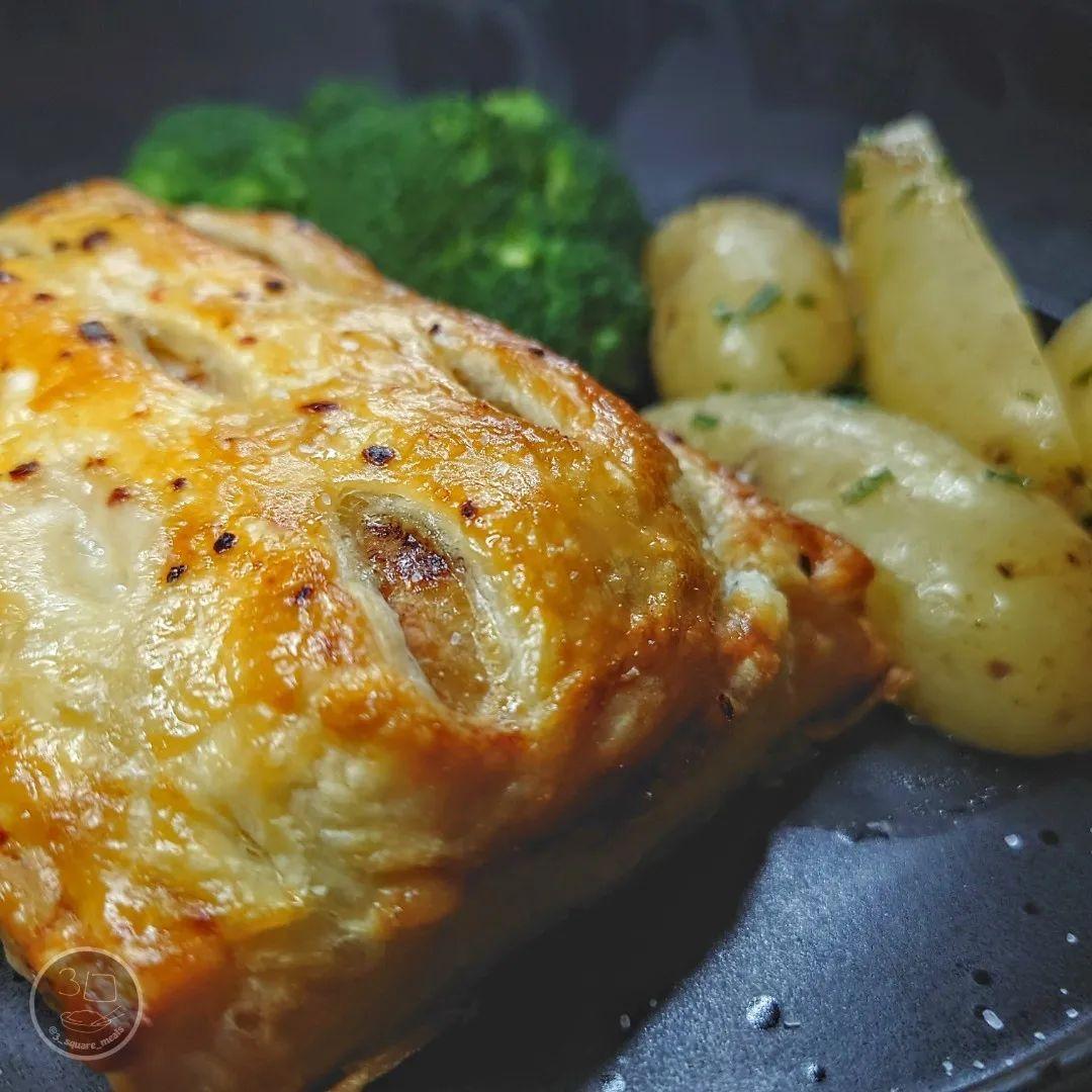 Plant-Based Salmon En Croute with Sides