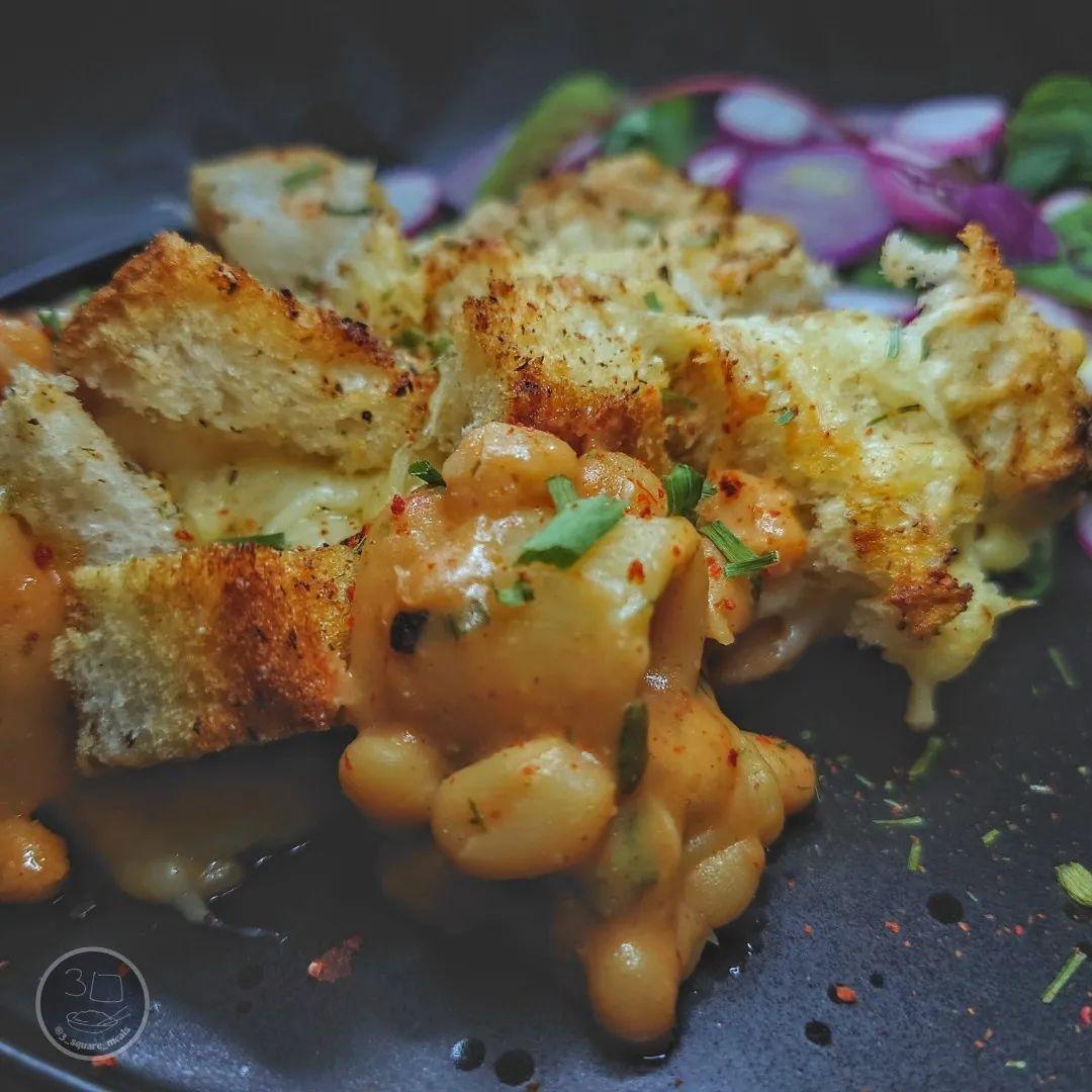 Cheesy Bean Pasta Bake