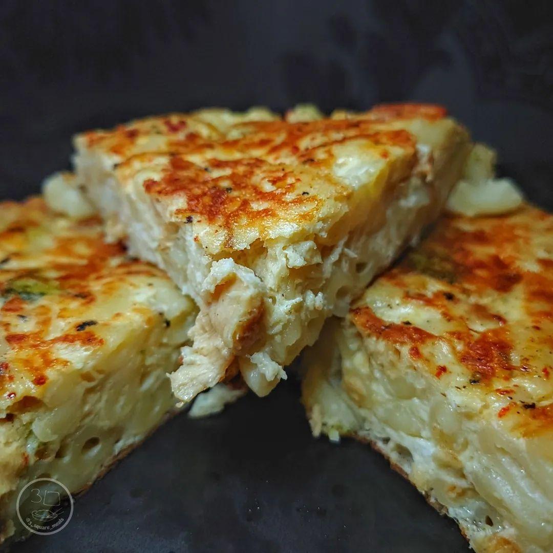 Salmon and Broccoli Macaroni Frittata