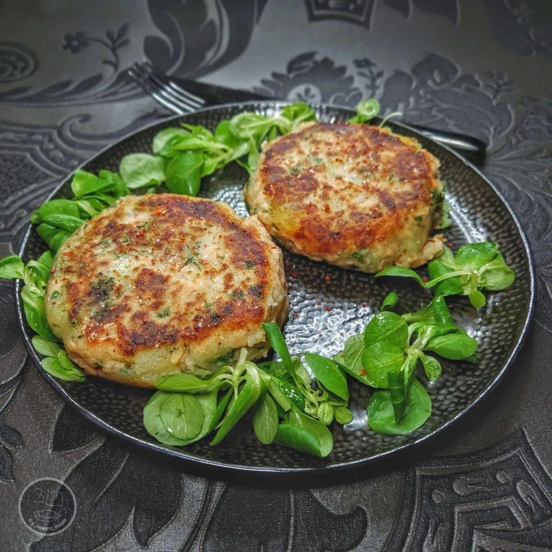 Vegan Fishless Salmon Cakes