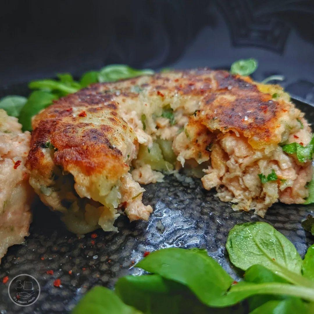 Vegan Fishless Salmon Cakes