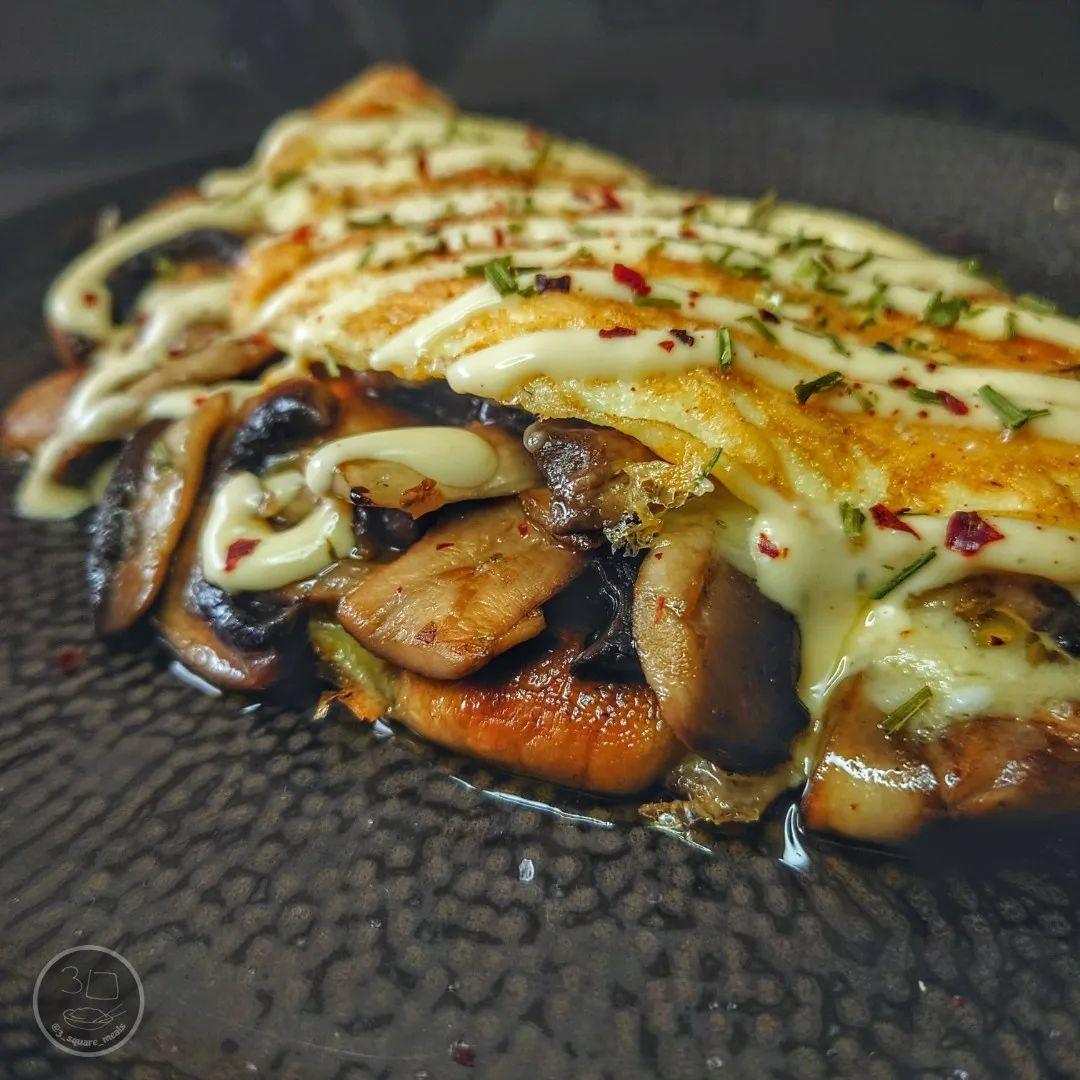 Mushroom and Smoked Cheese Omelette