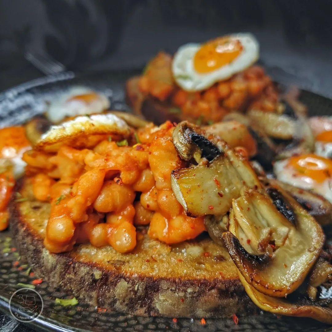 Vegetarian Breakfast with Fried Sourdough and Eggs