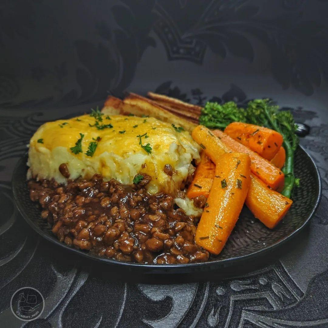 Vegetarian Shepherd's Pie with Veggies