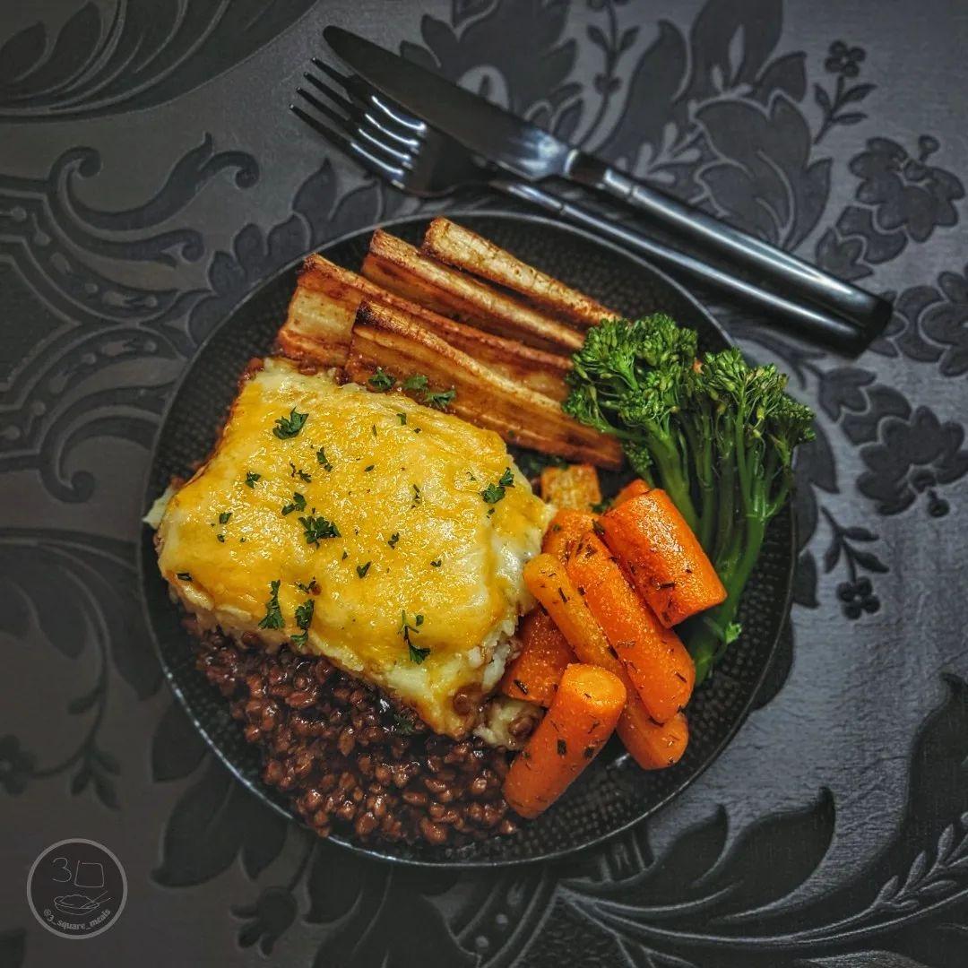 Vegetarian Shepherd's Pie with Veggies