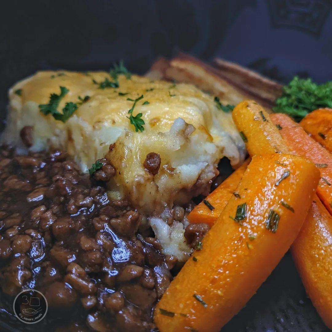 Vegetarian Shepherd's Pie with Veggies