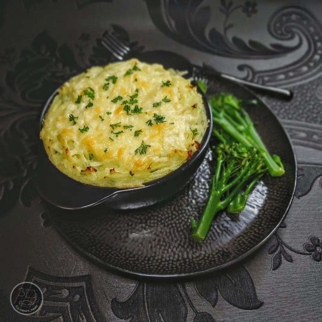 Cheesy Sausage and Bean Mash Pie