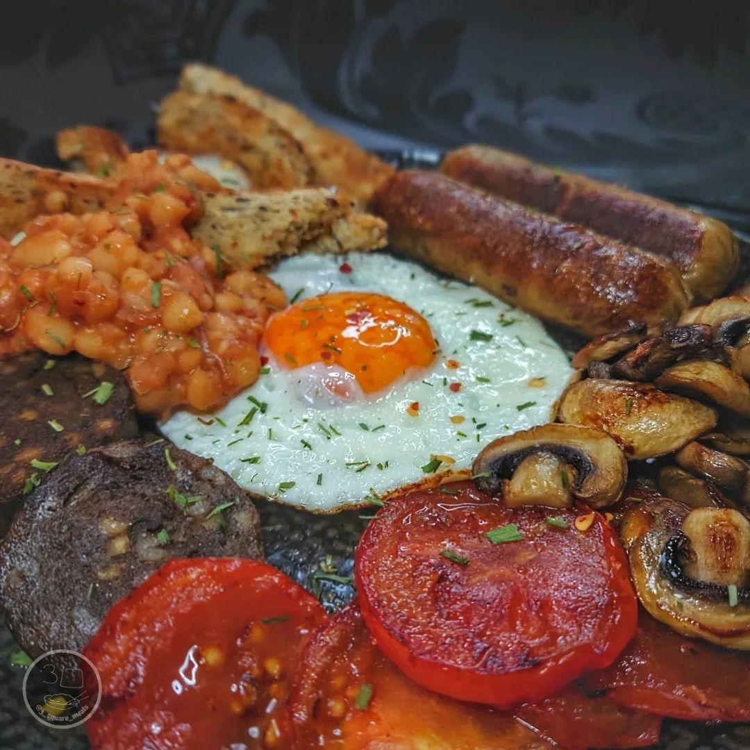 Vegetarian Breakfast Fry-Up