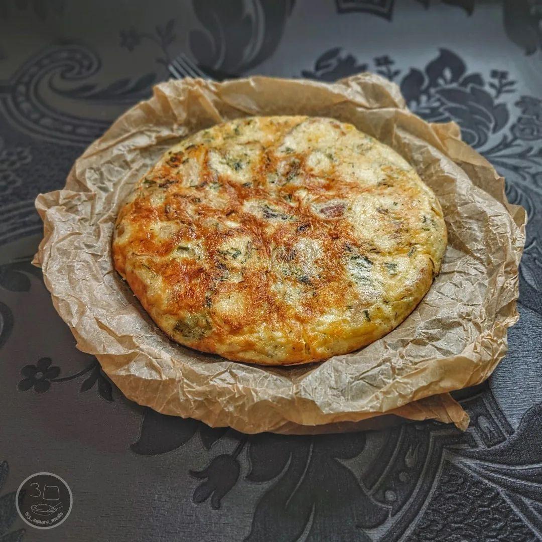 Bread Frittata with Cheese and Chicken