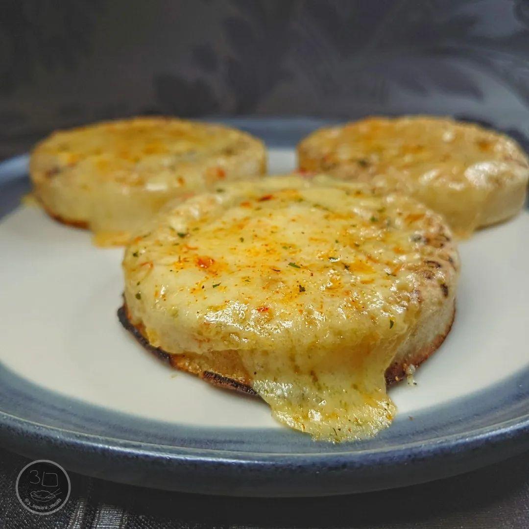 Cheesy Crumpets with Garlic Cheese