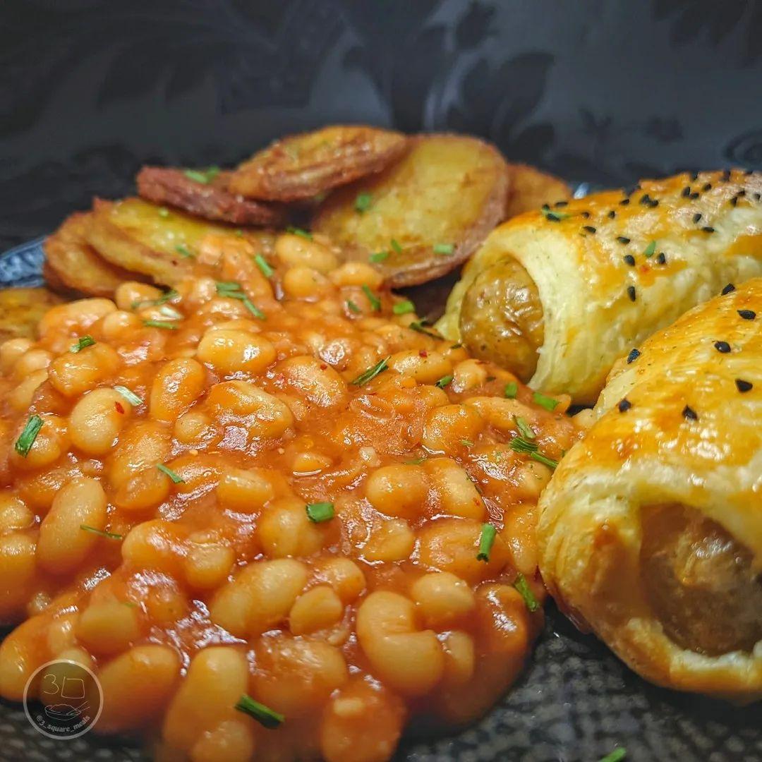 Simple Sausage Rolls with Chips and Beans
