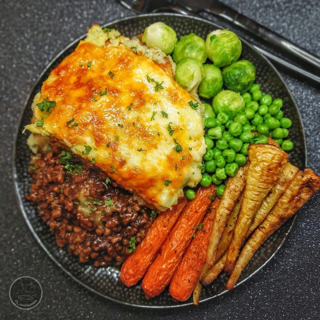 Vegetarian Cottage Pie with Sides