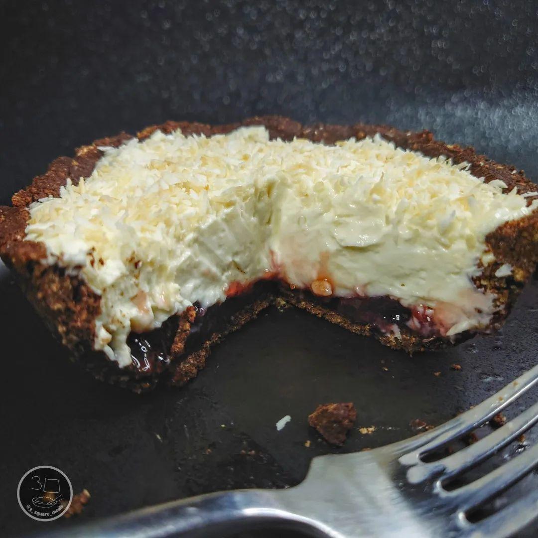 Raspberry and Coconut Cheesecake