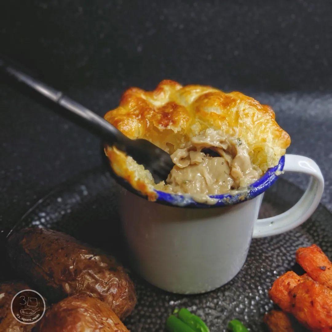 Vegetarian Mug Pie with Vegetables