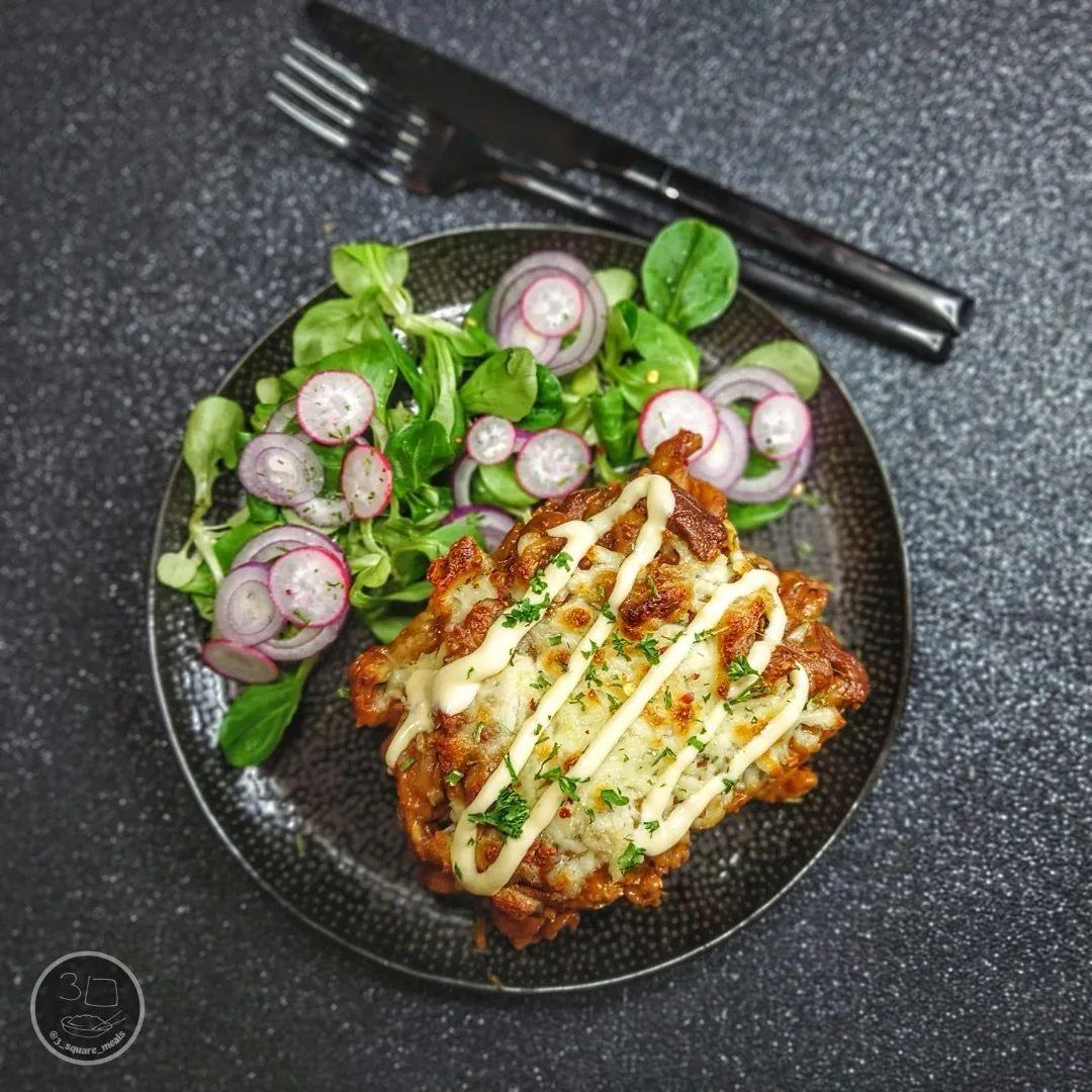 Spicy Plant-Based "Beef" Pasta Bake