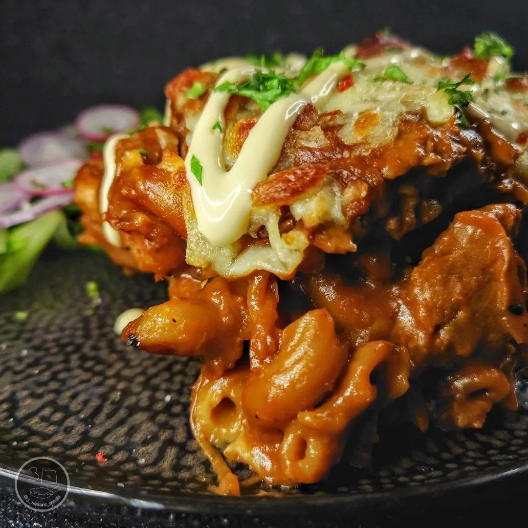 Spicy Plant-Based "Beef" Pasta Bake