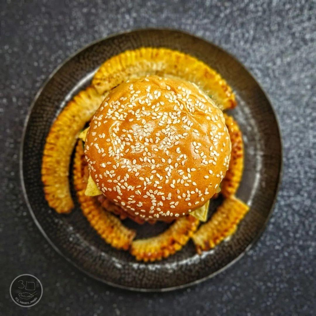 Chilli Burger with Corn Ribs