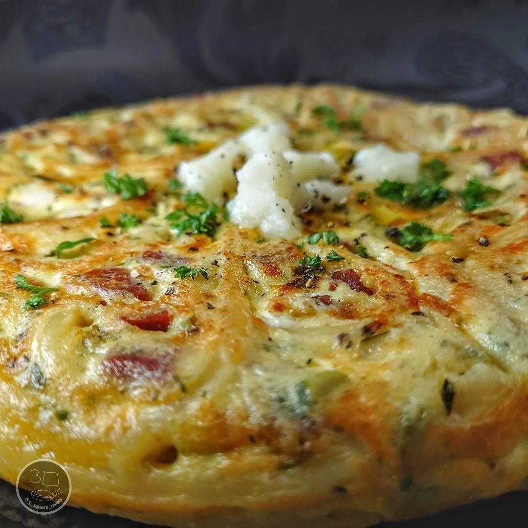 Easy Carbonara-Style Pasta Frittata