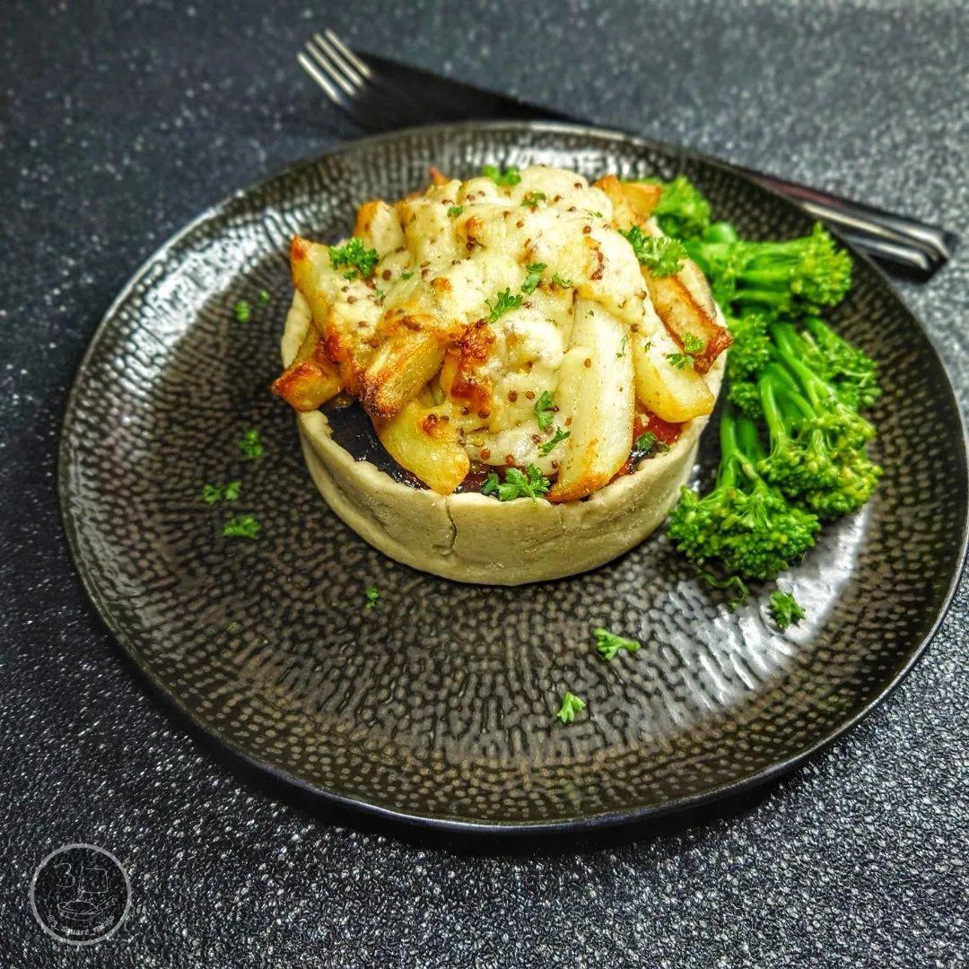 Vegetarian Steak and Cheesy Chips Pie