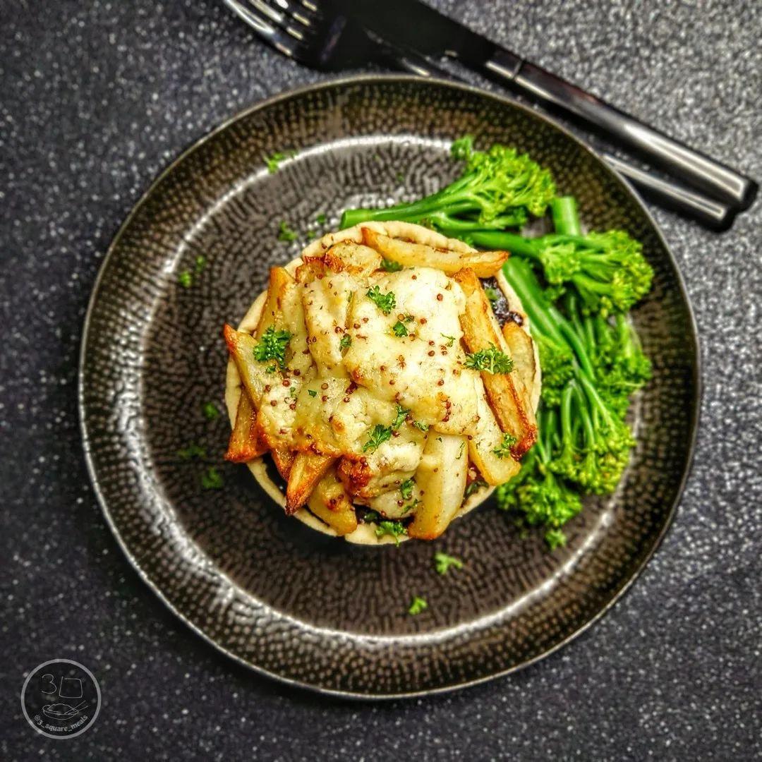 Vegetarian Steak and Cheesy Chips Pie