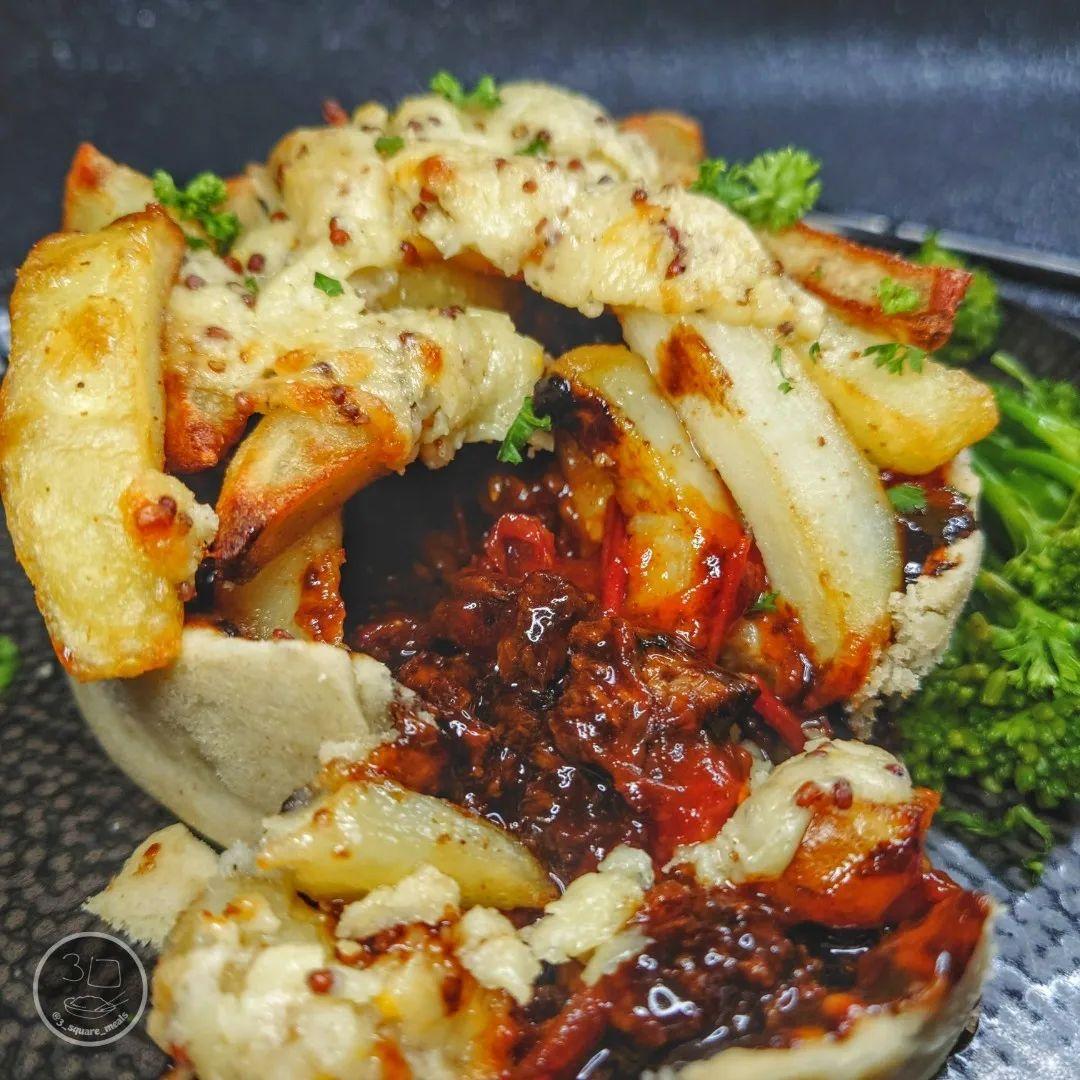 Vegetarian Steak and Cheesy Chips Pie